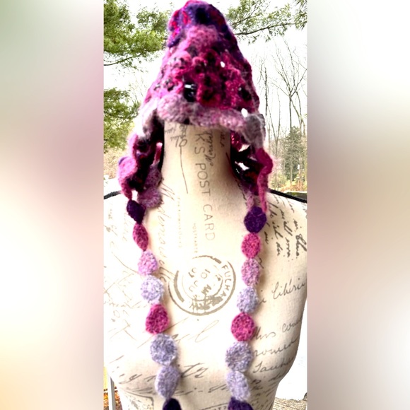 Vintage Earflap Statement Hat
(Wool-Silk-Blend & Sequin)
Like New / Never Worn